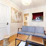 Hostnfly Apartments - Superb Warm And Bright Apt Batignolles