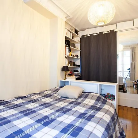 Hostnfly - Superb Warm And Bright Apt Batignolles Apartment *